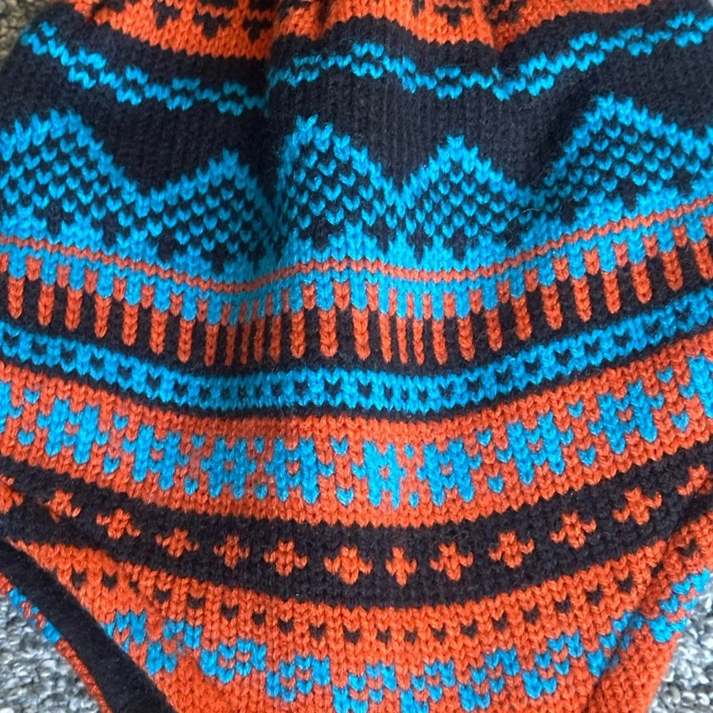 D&Y | Knit Hat in Orange and Blue | big kids/small adult | unisex | like new